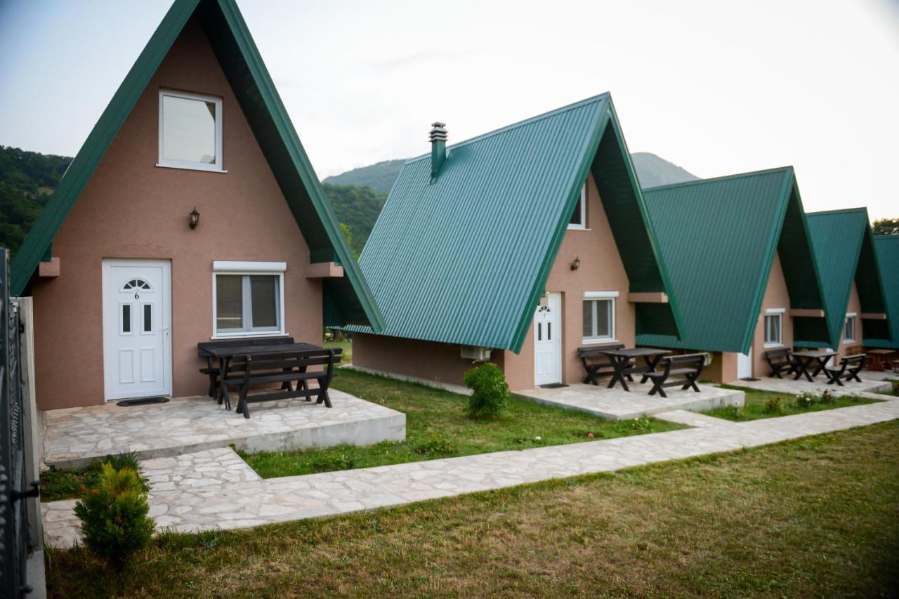 Bungalow Holiday Плужине Экстерьер фото