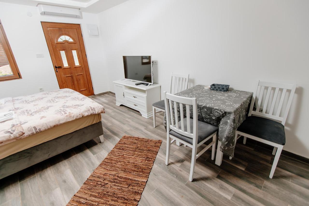 Bungalow Holiday Плужине Экстерьер фото