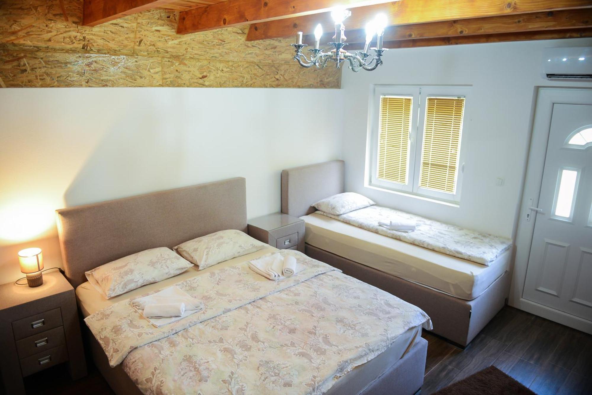 Bungalow Holiday Плужине Номер фото
